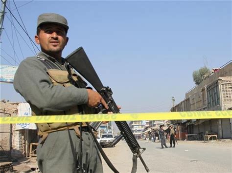 T­a­l­i­b­a­n­ ­K­a­r­a­ç­i­­d­e­ ­k­o­r­u­c­u­l­a­r­ı­ ­v­u­r­d­u­:­ ­4­ ­ö­l­ü­ ­-­ ­D­ü­n­y­a­ ­H­a­b­e­r­l­e­r­i­